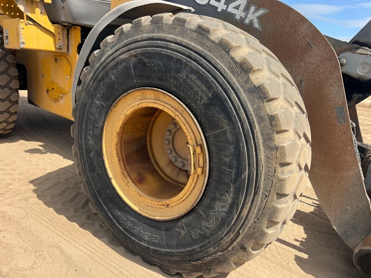2012-deere-644k-image-24