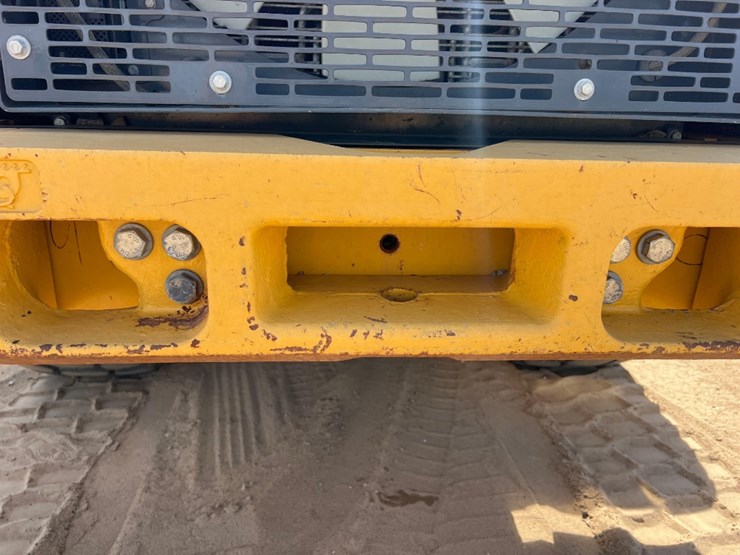 2021-deere-624p-image-19