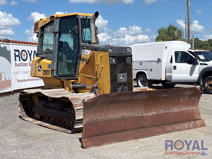 2013-john-deere-650k-crawler-tractor-dozer-image-2