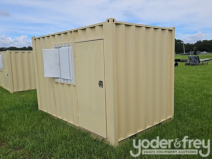 ir-11'-container,-1-side-door,-1-window-image-2