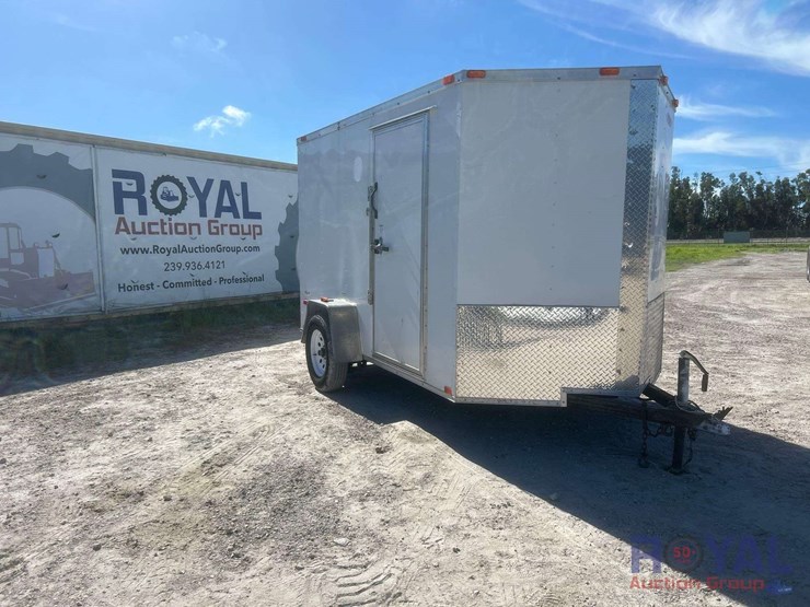 10ft-enclosed-cargo-trailer-image-2