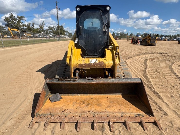 2019-caterpillar-279d-image-3
