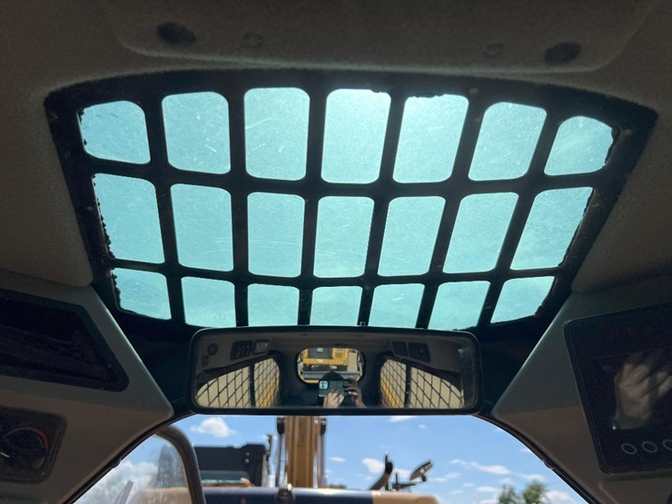 2019-caterpillar-289d3-image-30