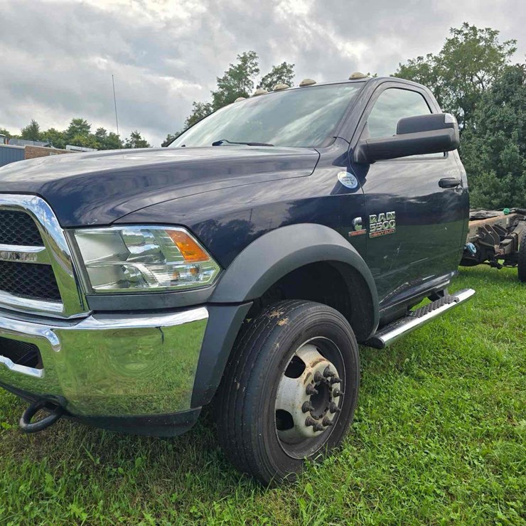 2015 DODGE RAM 5500
