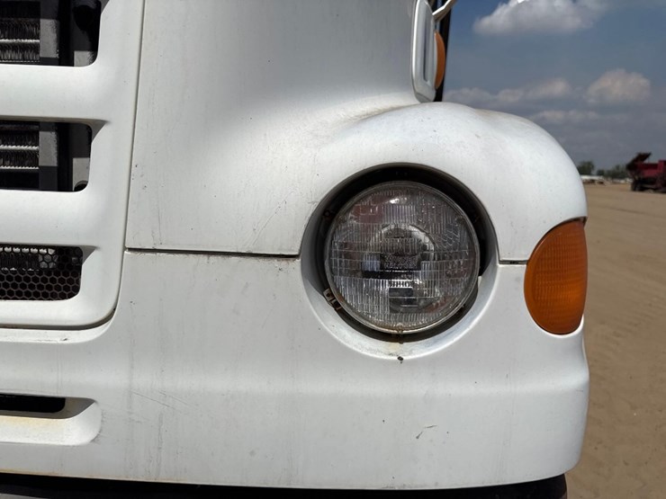 2001-sterling-dump-truck-image-15