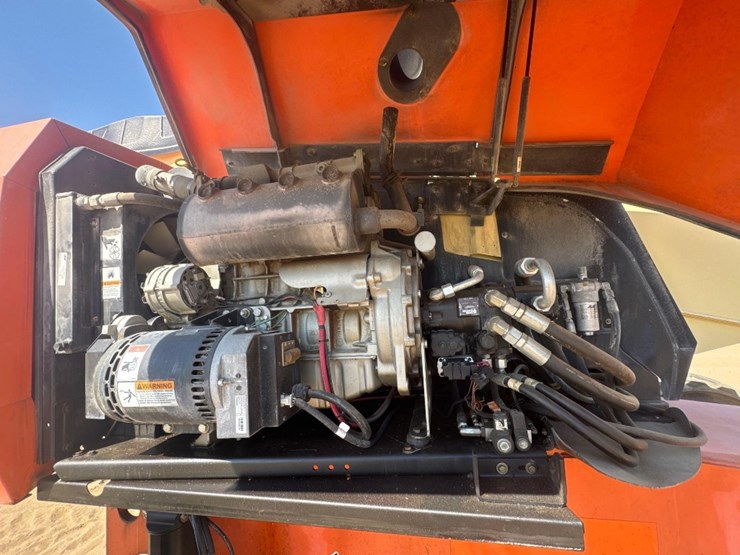 2007-jlg-600s-image-14