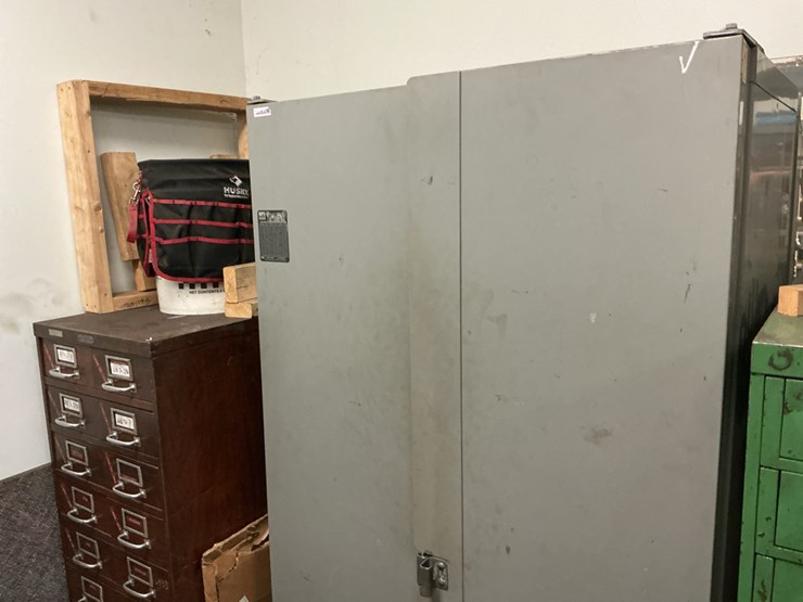 #169-•-steel-parts-closet-image-4