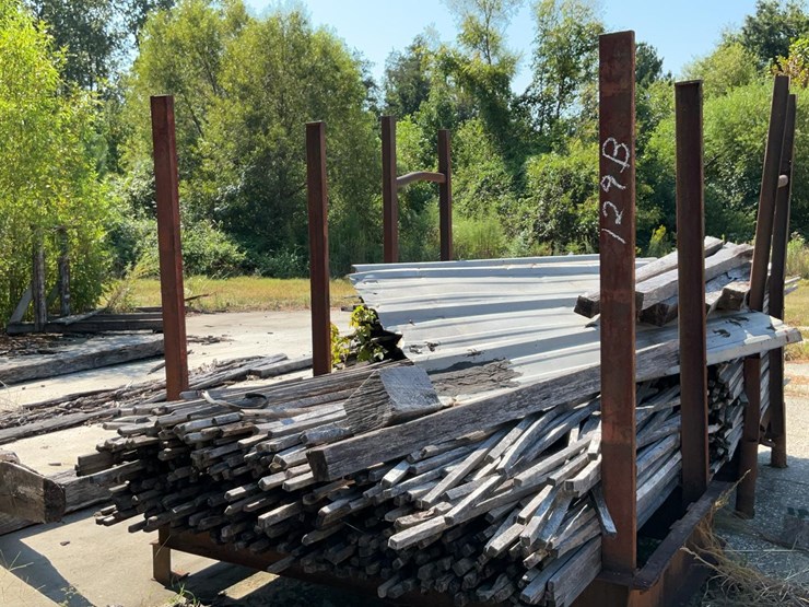 #129b-•-lumber-racks-image-13