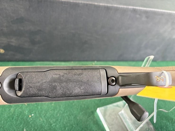 new-browning-x-bolt-300win-mag-rifle-image-13