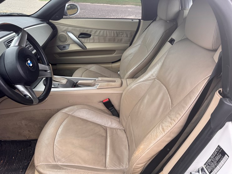#5479-•-2003-bmw-z4-(arcadia,-wi)-(title-in-delay)-image-10