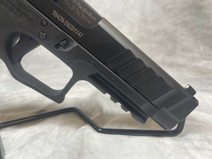 #4809-•-stoeger-str-9f-9mm-luger-pistol,-sn:-t6429-24z01747-image-11