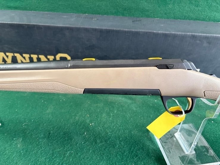 new-browning-x-bolt-300win-mag-rifle-image-10