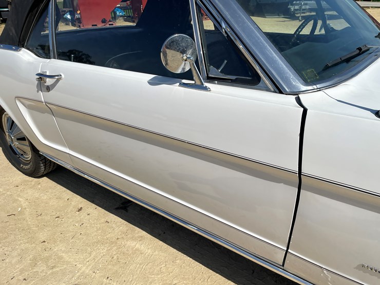 #7017-•-1966-ford-mustang-convertible-(downing,-wi)-(has-wi-title)-image-42