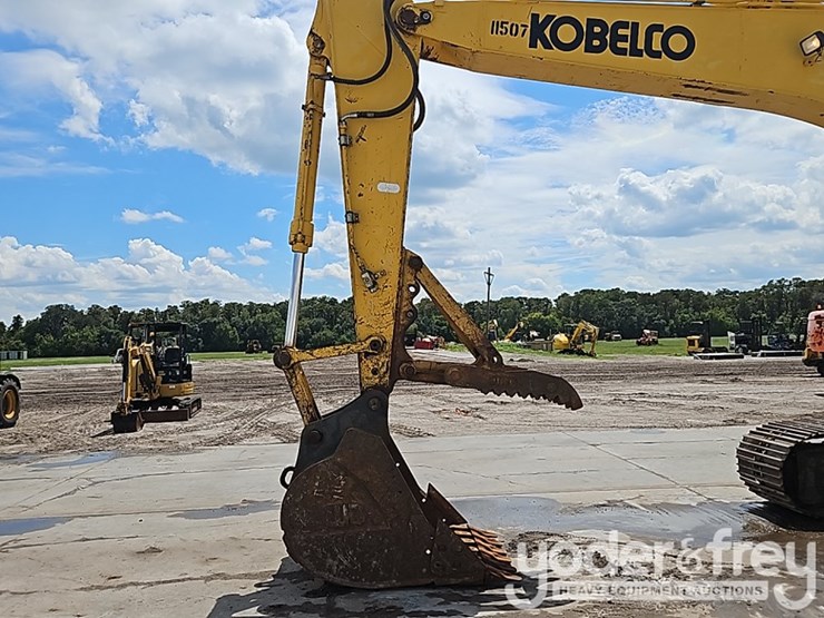kobelco-sk260-lc-10-image-17