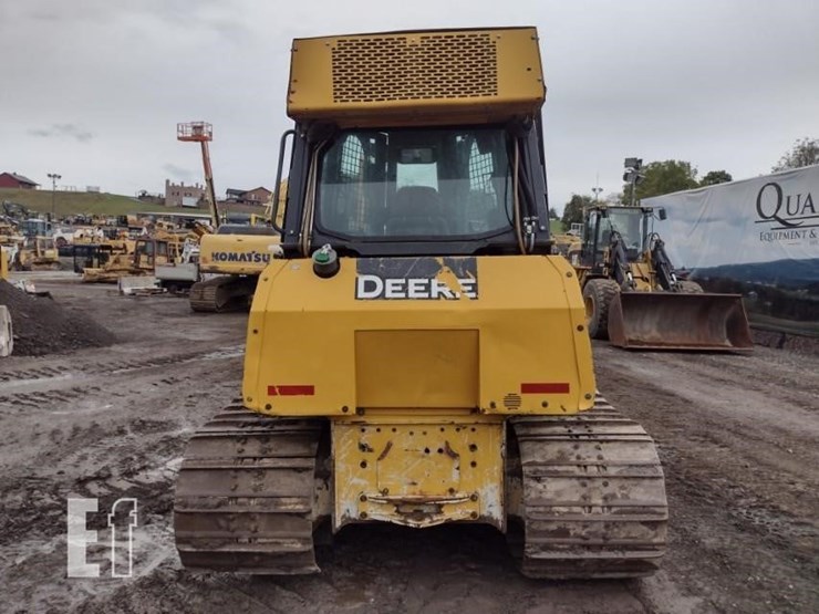 2017-deere-650k-lgp-image-4