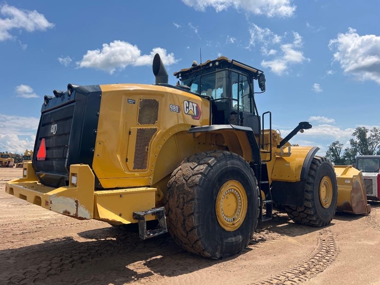 2022-caterpillar-980-image-4
