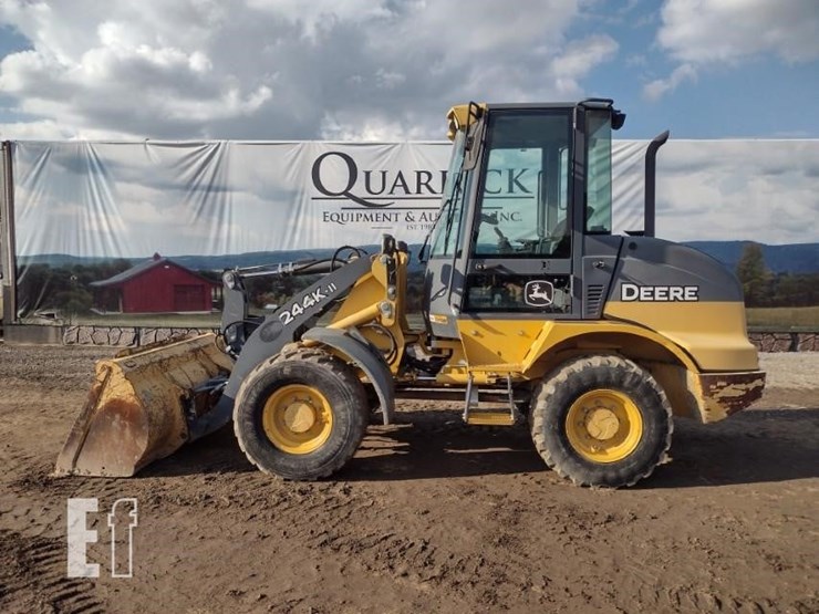 2017-deere-244kii-image-1