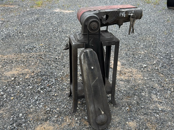 #146-•-belt-sander-image-2