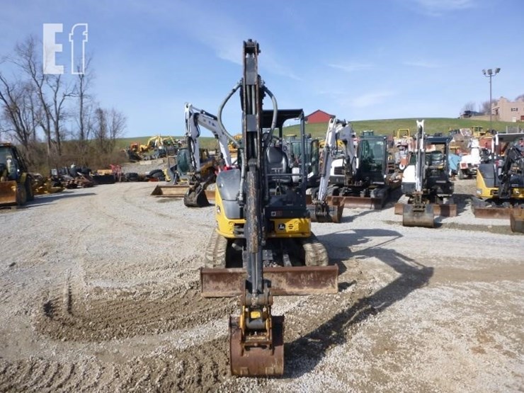 2022-deere-35g-image-2