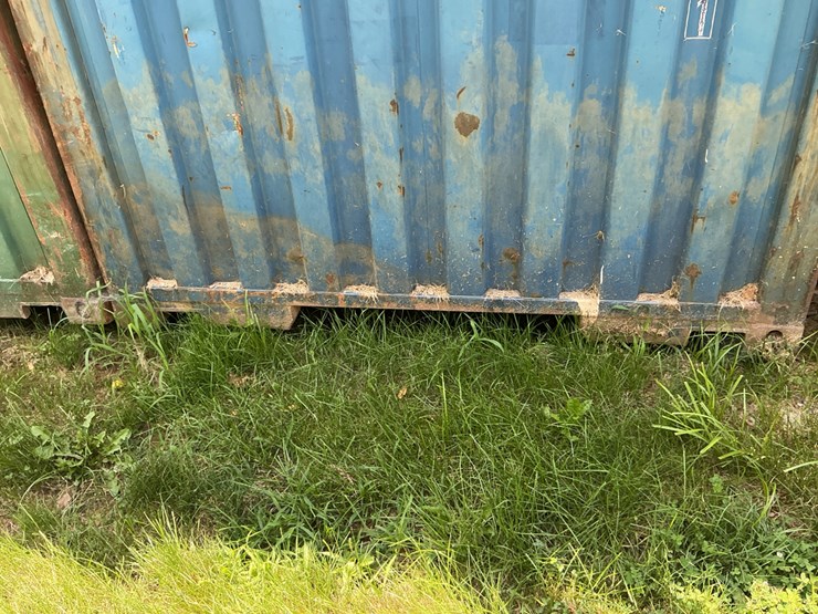 #203-•-shipping-container-image-8