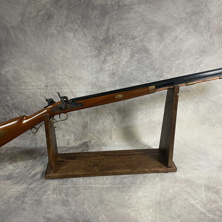 #4874 • Thompson Hawkin 45 Cal Percussion Cap Muzzleloader Rifle, SN: 202202