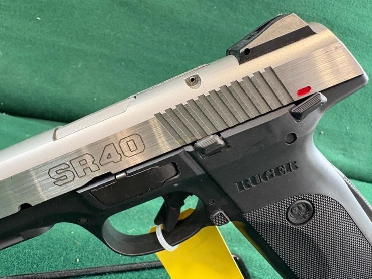 ruger-sr40-40-s&w-pistol-image-9