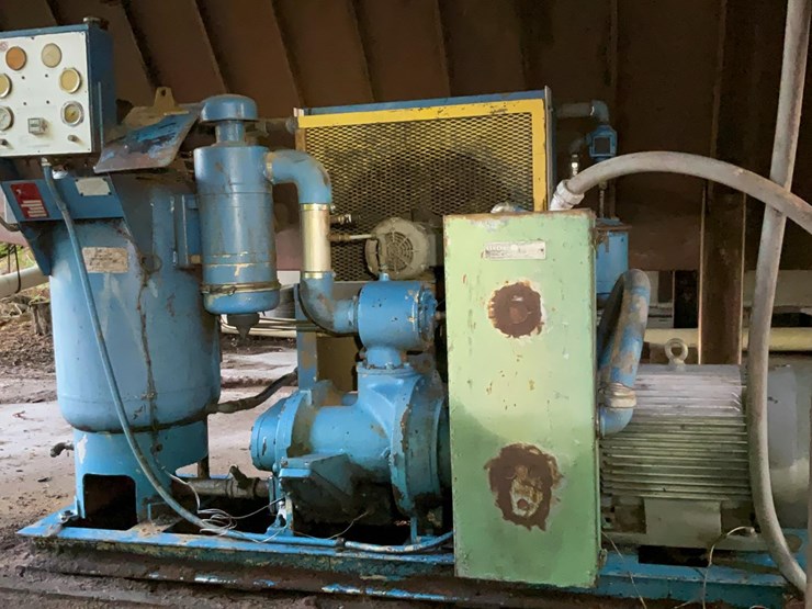 #141-•-quincy-air-compressor-image-2
