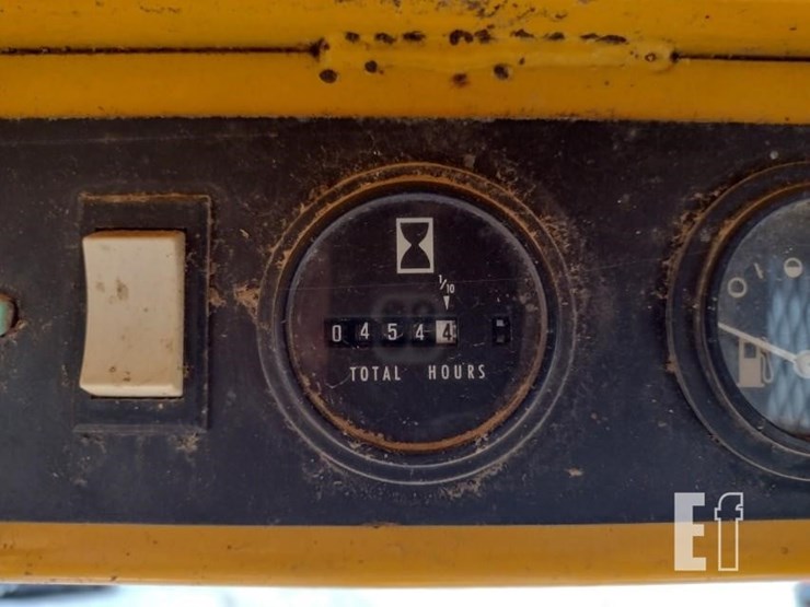 1986-deere-575-image-6