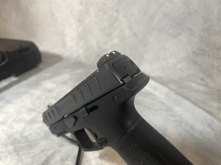#4799-•-beretta-apx-centurion-9mm-luger-pistol,-sn:-a076450x-image-21