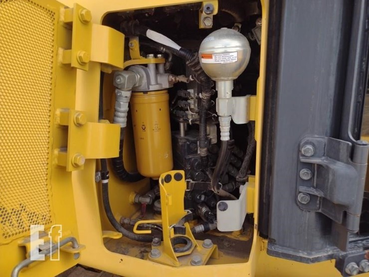 2017-komatsu-d39px-24-image-41