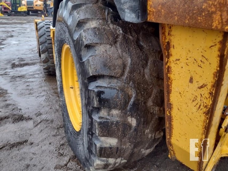 2015-deere-310k-image-27