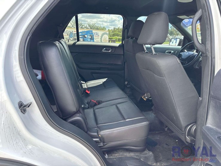 2018-ford-explorer-image-22