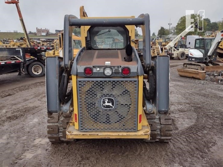 deere-329d-image-4