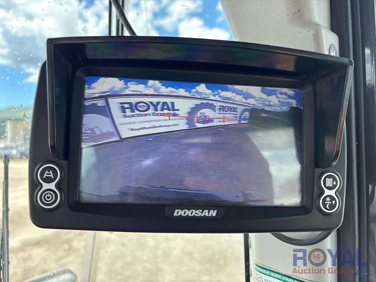 2018-doosan-dl220-5-image-17