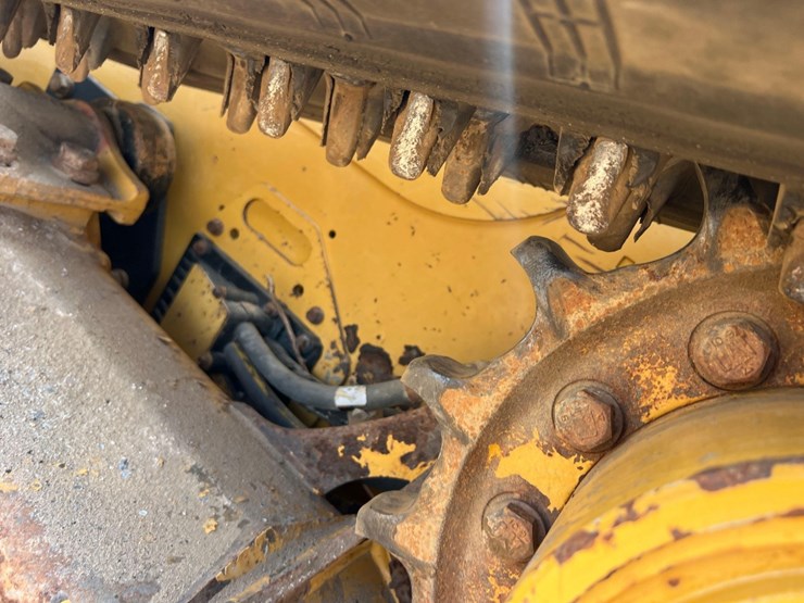 2020-caterpillar-259d3-image-24