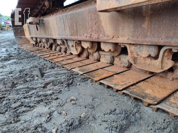 2017-komatsu-pc240-lc-11-image-36