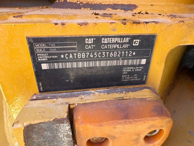 2019-caterpillar-745-image-18