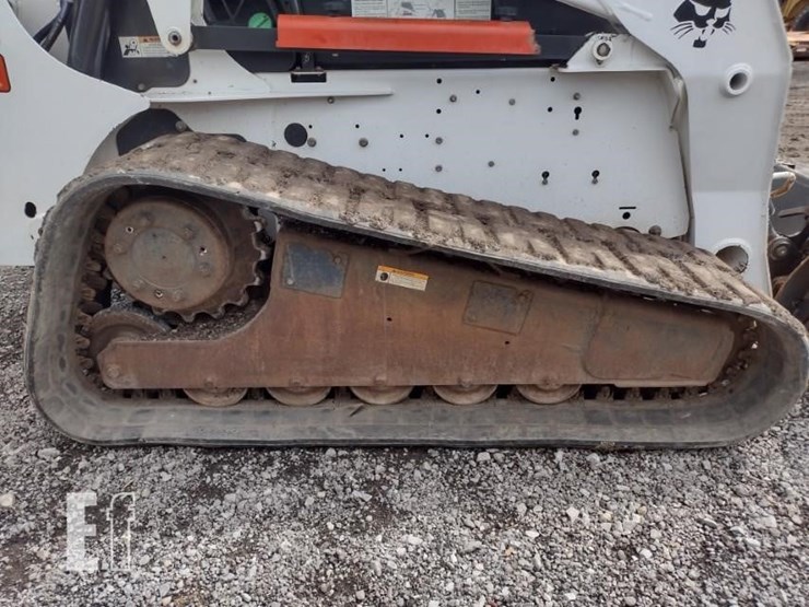 2007-bobcat-t300-image-28