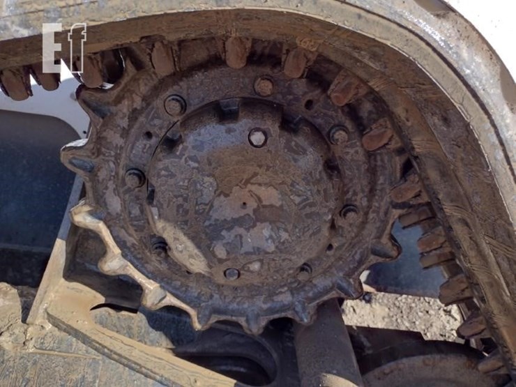 2022-bobcat-t870-image-22