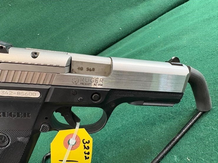 ruger-sr40-40-s&w-pistol-image-4