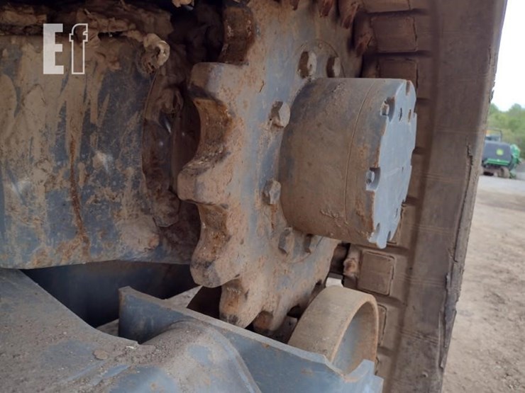2019-takeuchi-tl8-image-28