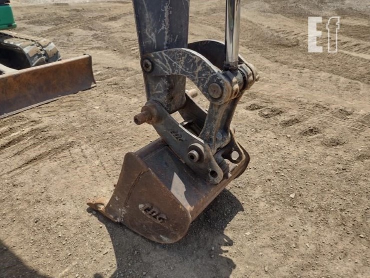 2017-deere-60g-image-18