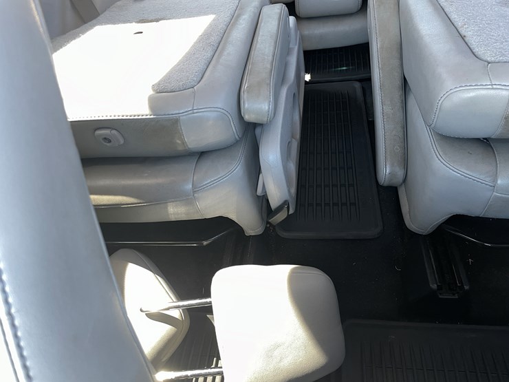 2016-toyota-highlander-image-50