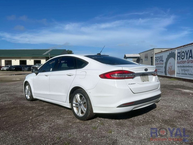 2018-ford-fusion-hybird-image-2