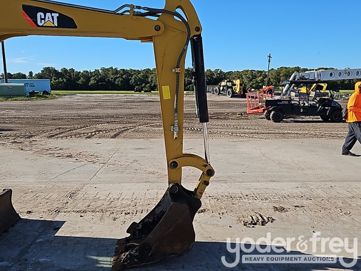 2014-caterpillar-305e-cr-image-17