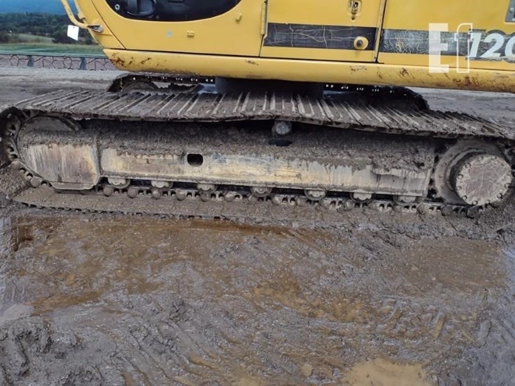 deere-120-image-30