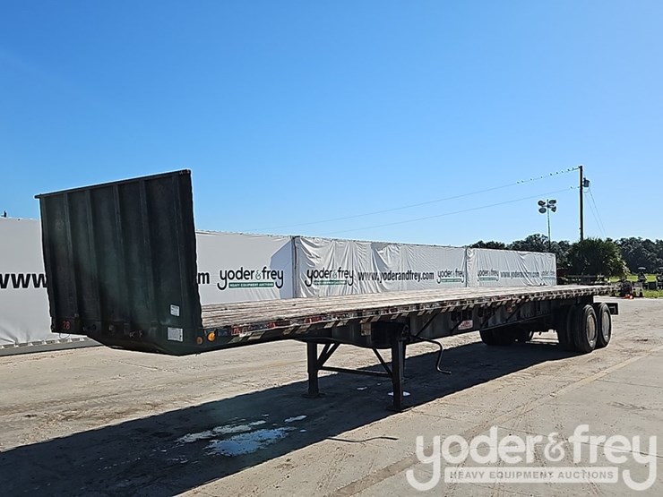 2004-clark-45'-tandem-axle-flatbed-trailer,-gvwr-66,500-lbs-image-1