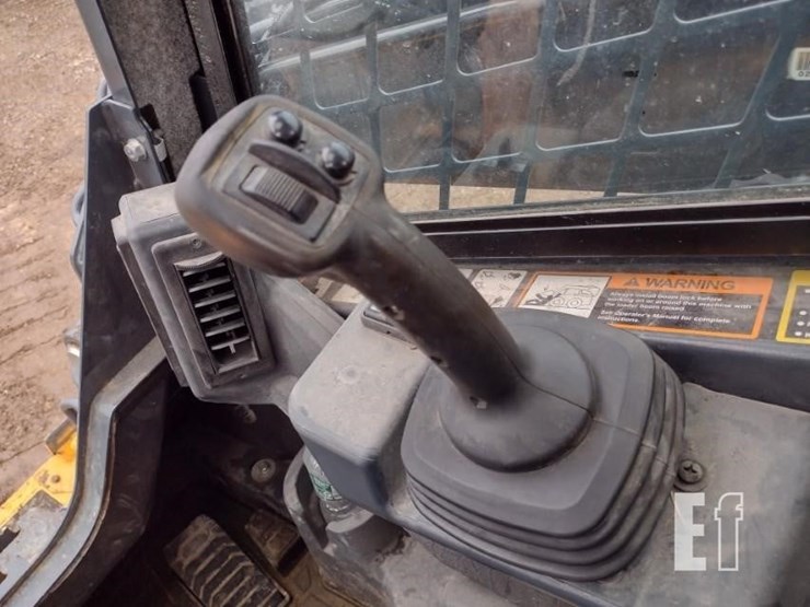 2023-deere-333g-image-9