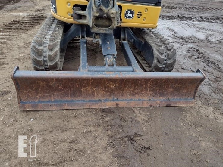 2019-deere-35g-image-22