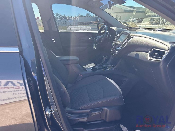 2018-chevrolet-equinox-image-23